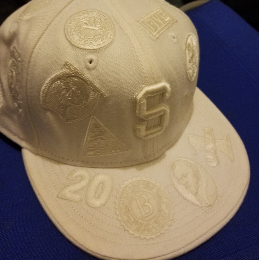 Supreme new era size 7 5/8